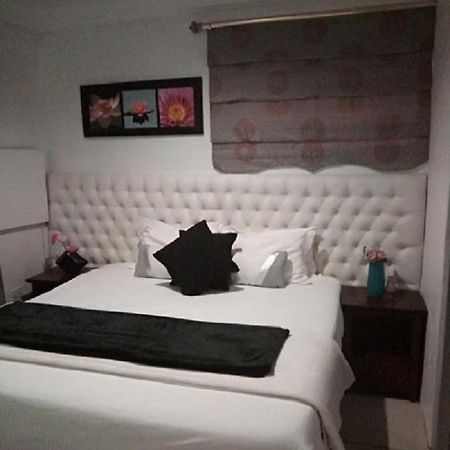 130 Market Bed And Breakfast Йоханнесбург Экстерьер фото